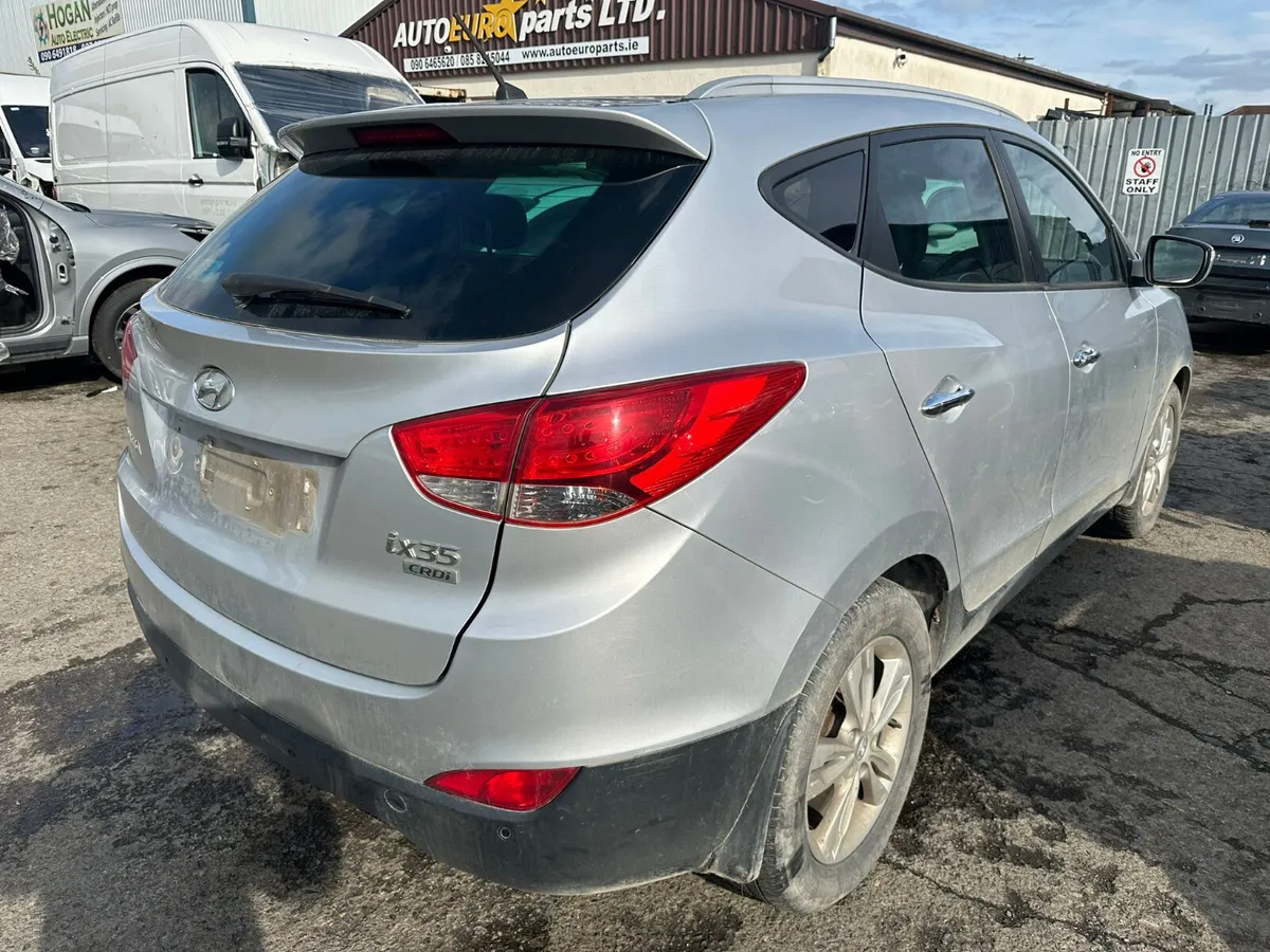 13 HYUNDAI IX35  1.7 CRDI FOR BREAKING - Image 4