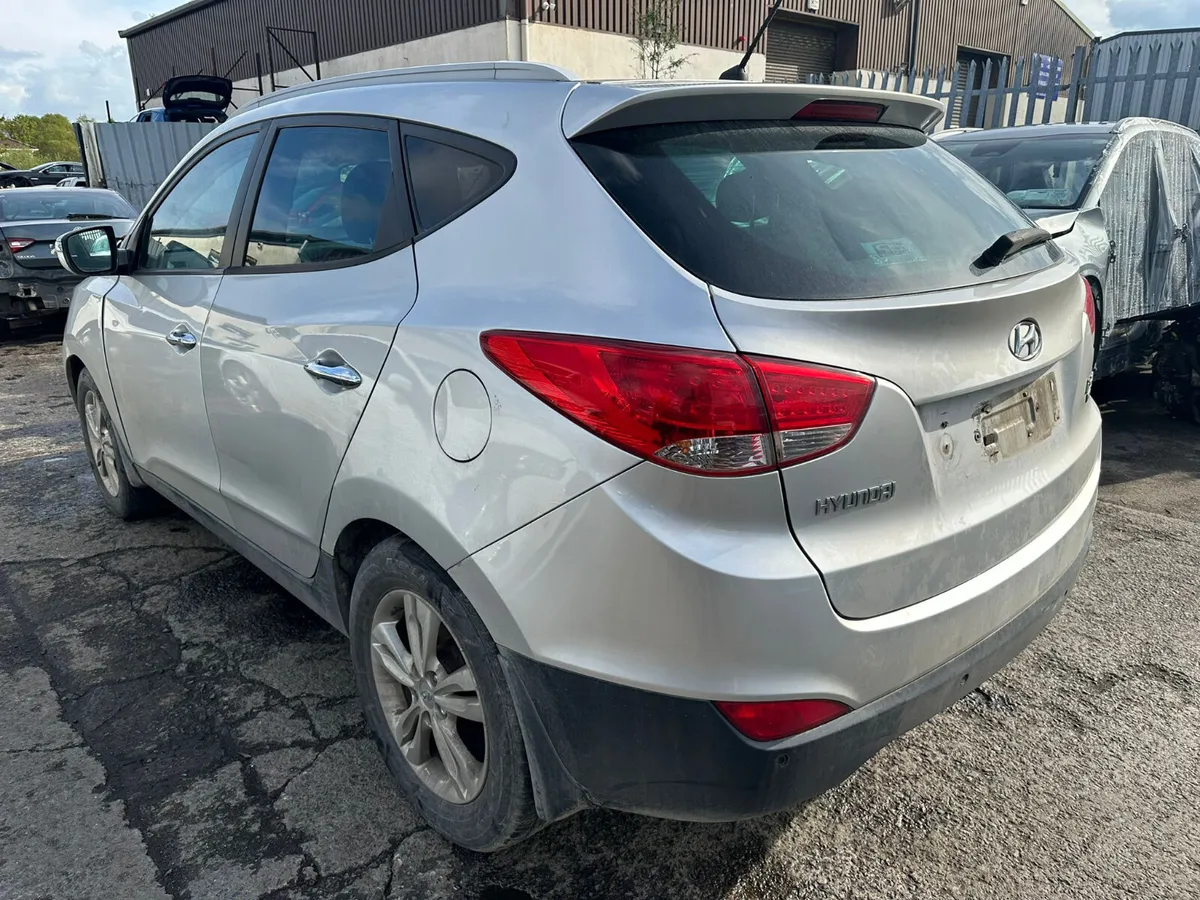 13 HYUNDAI IX35  1.7 CRDI FOR BREAKING - Image 3