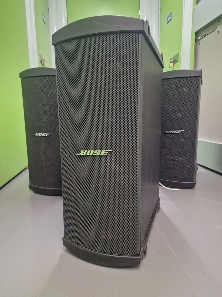 3  Bose Panaray MB4 modular bass loudspeakers - Image 1