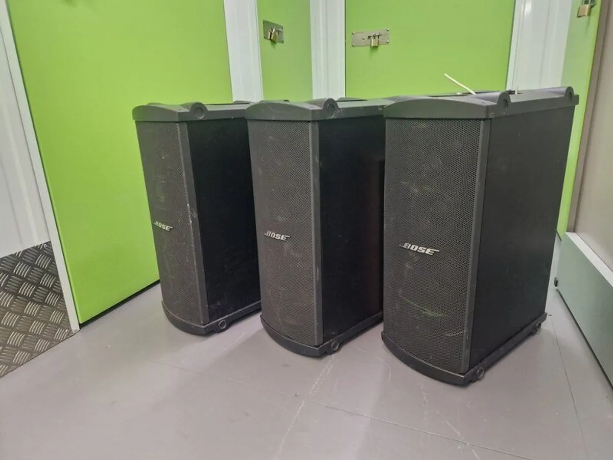 3  Bose Panaray MB4 modular bass loudspeakers - Image 3