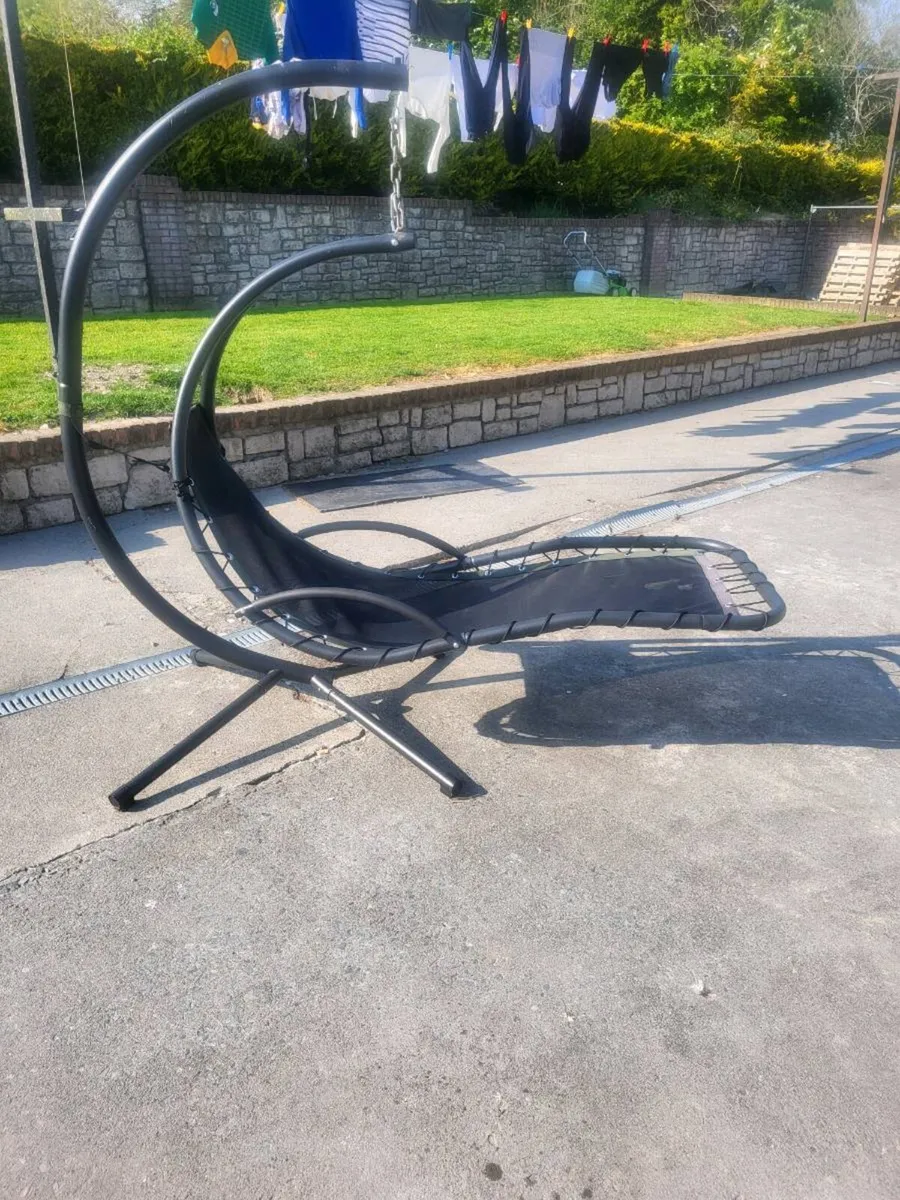 Swing lounger - Image 1