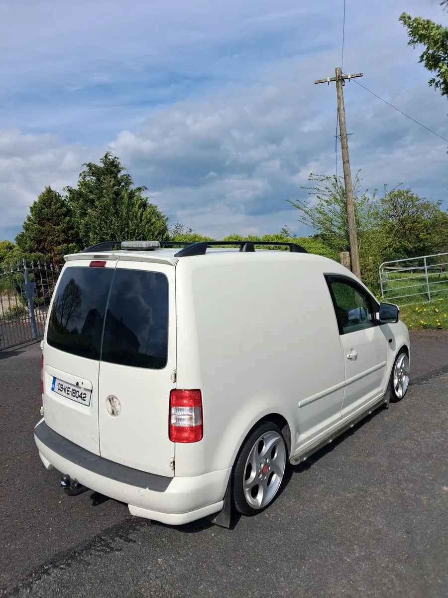 Volkswagen Caddy 2009 - Image 4