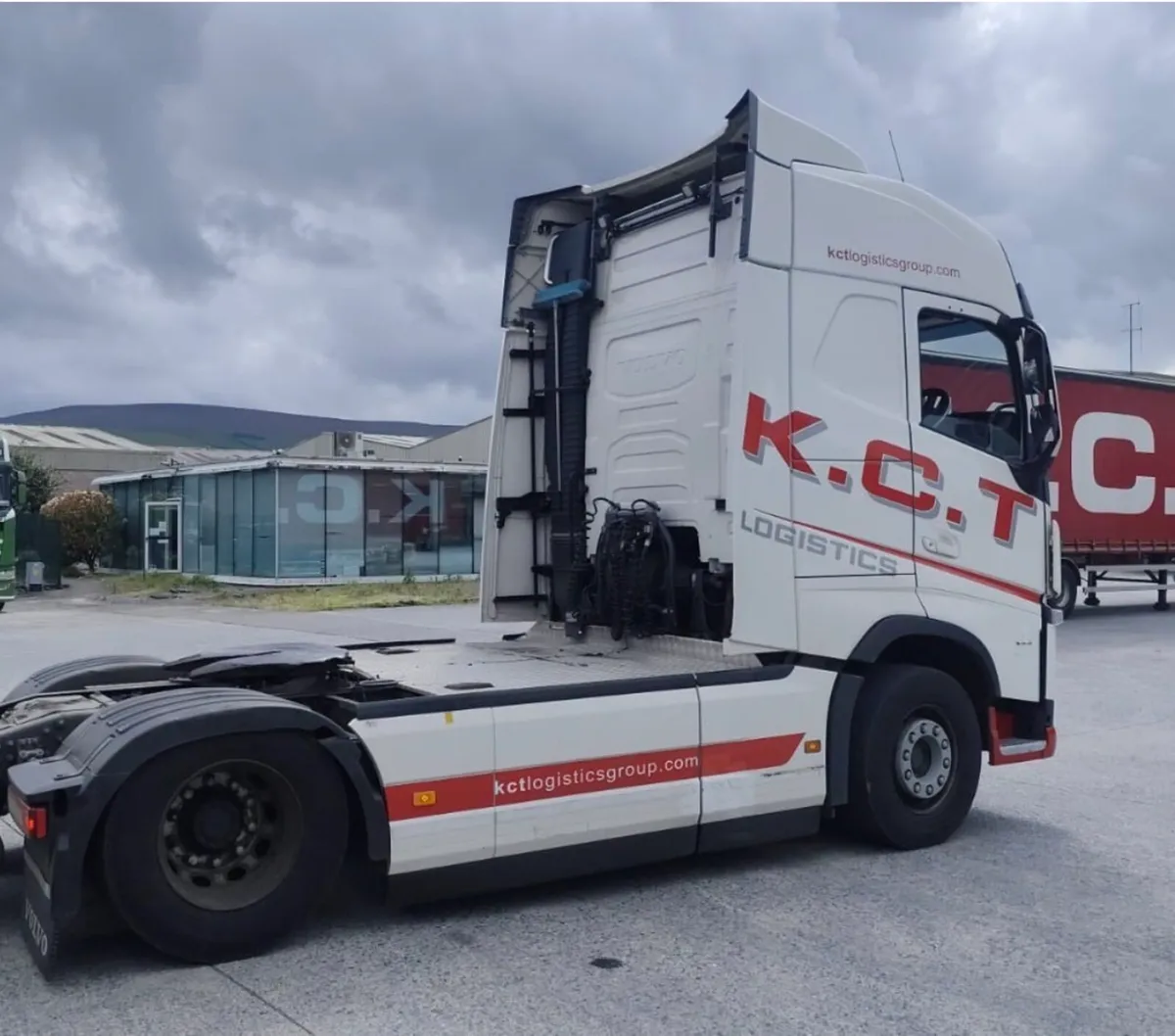 Volvo FH 460 units x 4 - Image 3