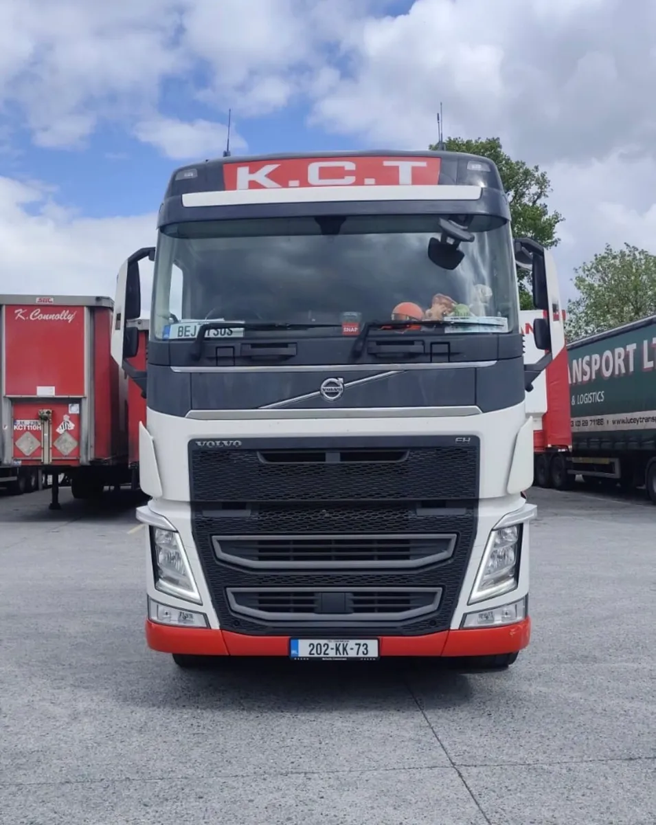 1 Remaining Volvo FH 460 unit - Image 1