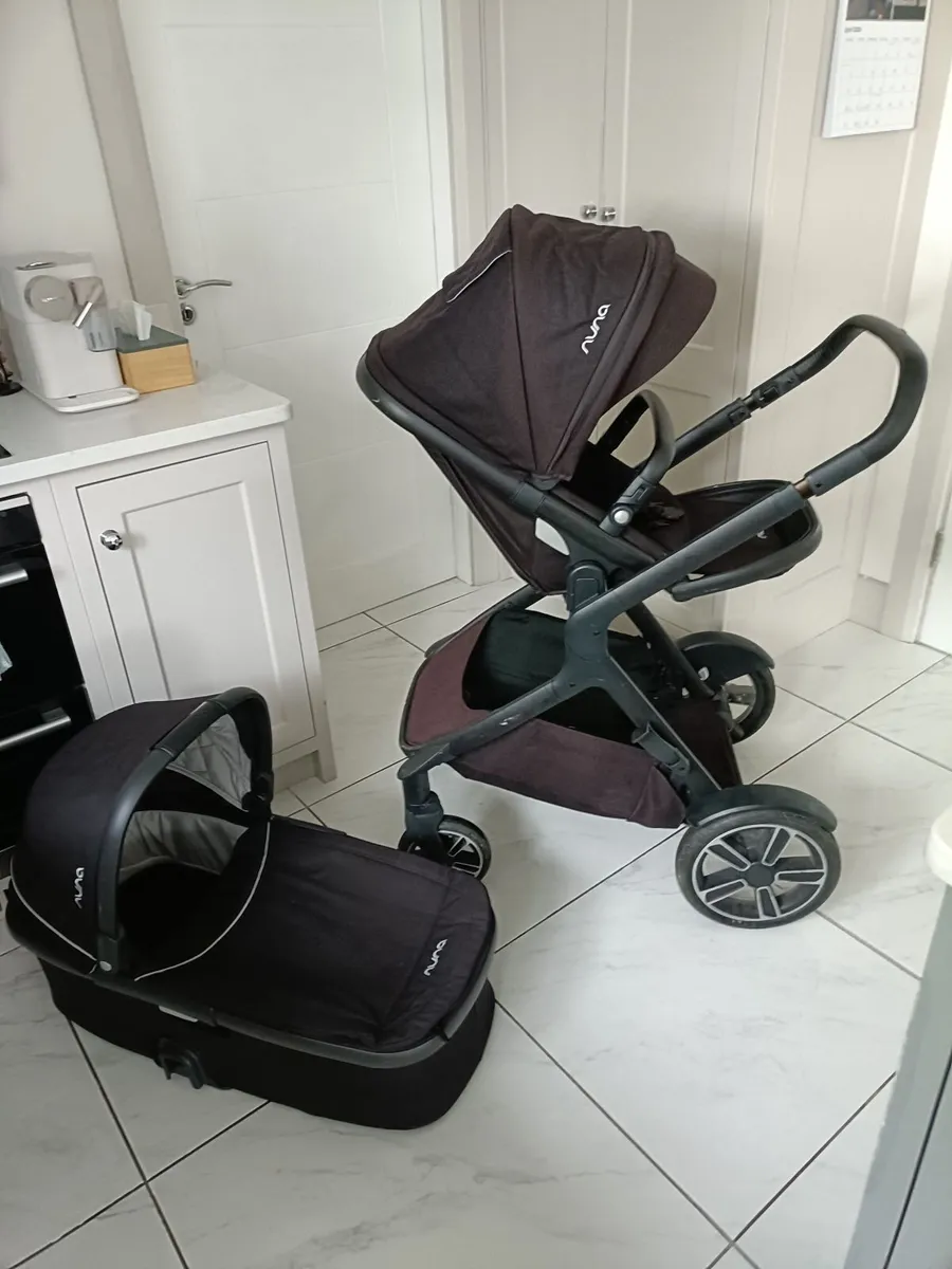 Travel system 'Nuna' bassinet and seat - Image 2