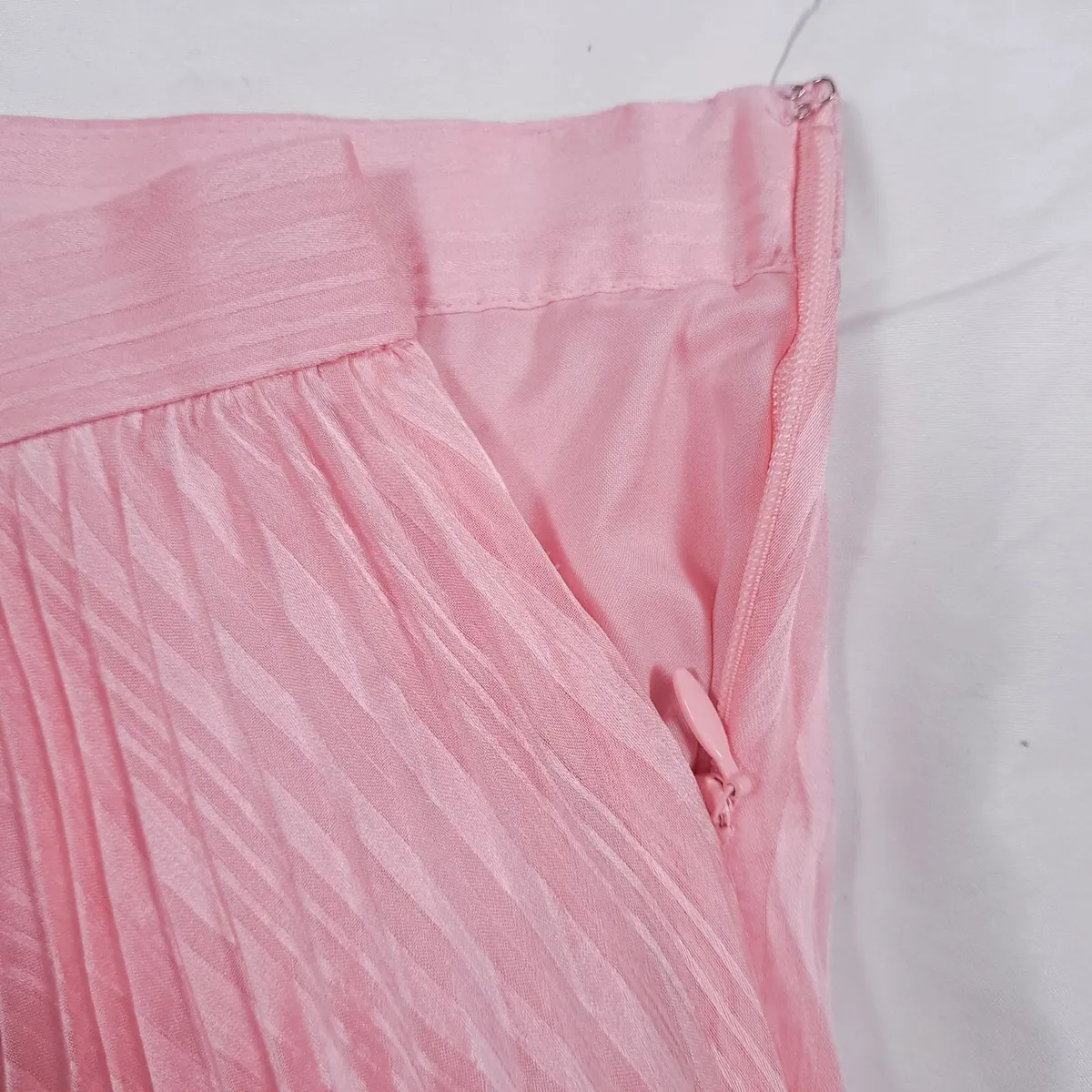 Club Monaco Pastel Pink Pleated Midi Skirt 4US/8UK - Image 4