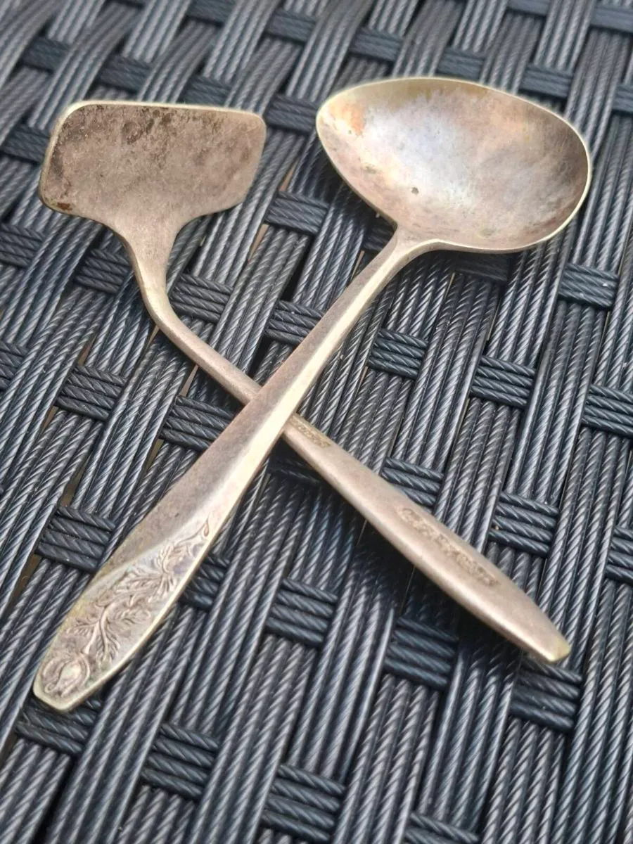 Vintage Silver plated Childs Spoon & Pusher - Image 1