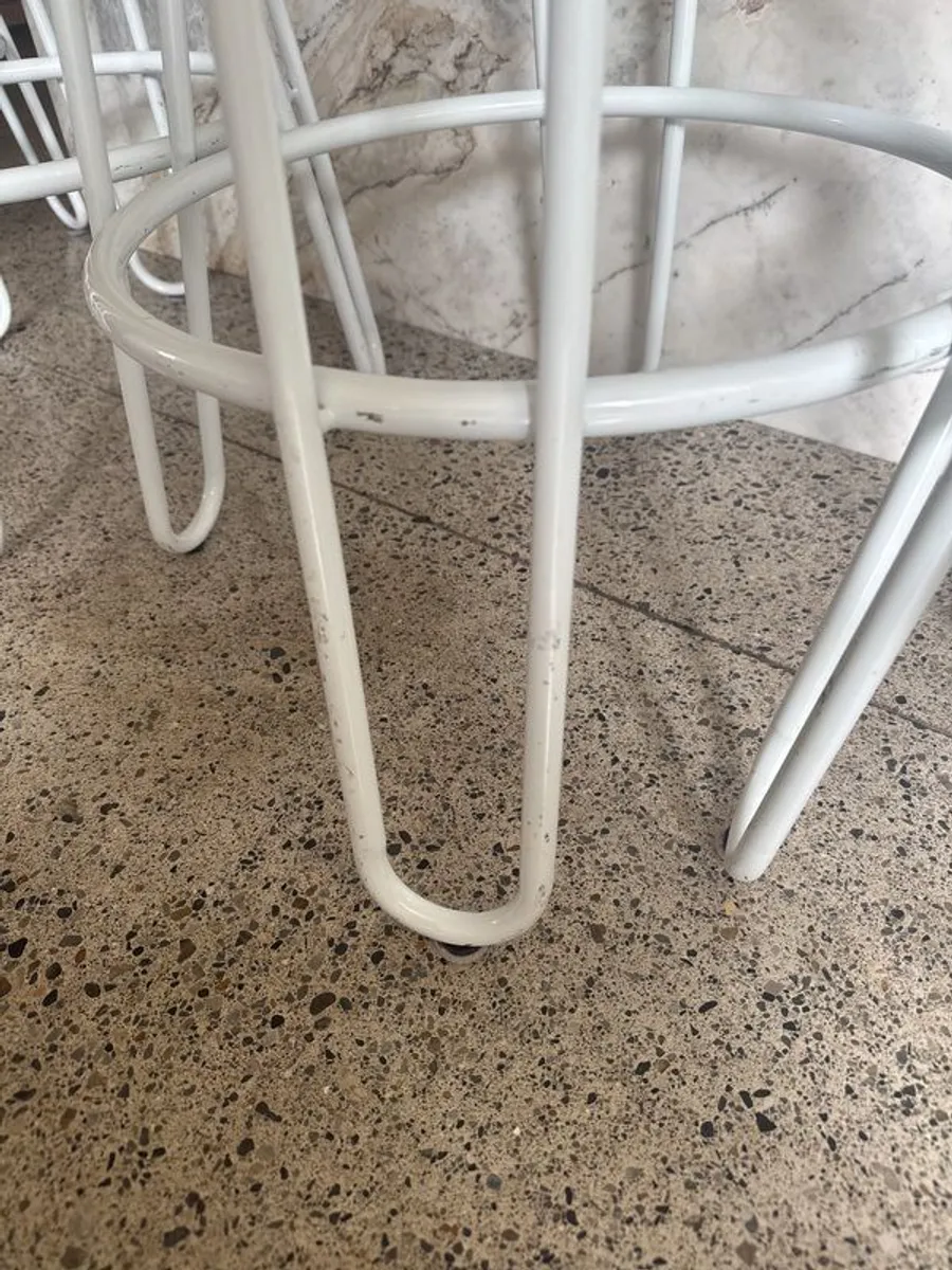 4 island stools - Image 3