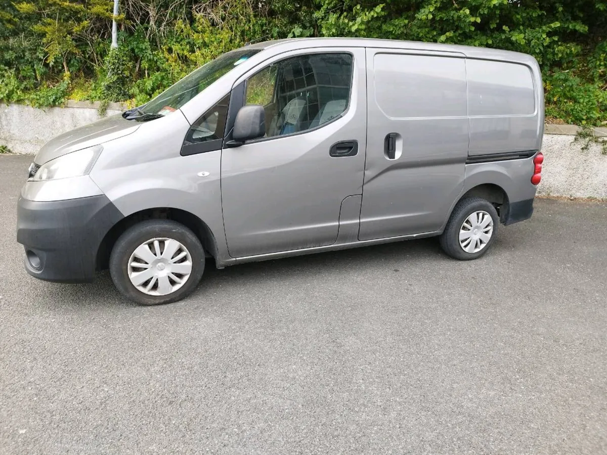 141 Nissan NV200 1 .5 DCi no Damage - Image 2