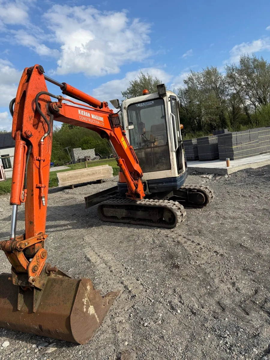 Kubota mini digger - Image 2