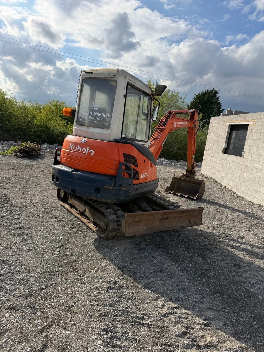 Kubota mini digger - Image 4