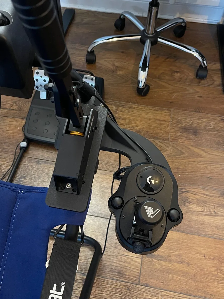 Logitech g920 wheel gearbox playseat handbreak - Image 4