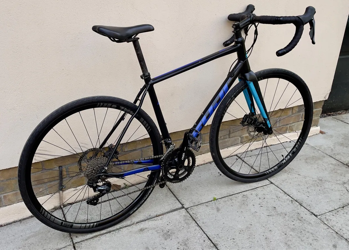 Fuji Sportif 1.3 Disc Road Bike - Size 54 - Image 3