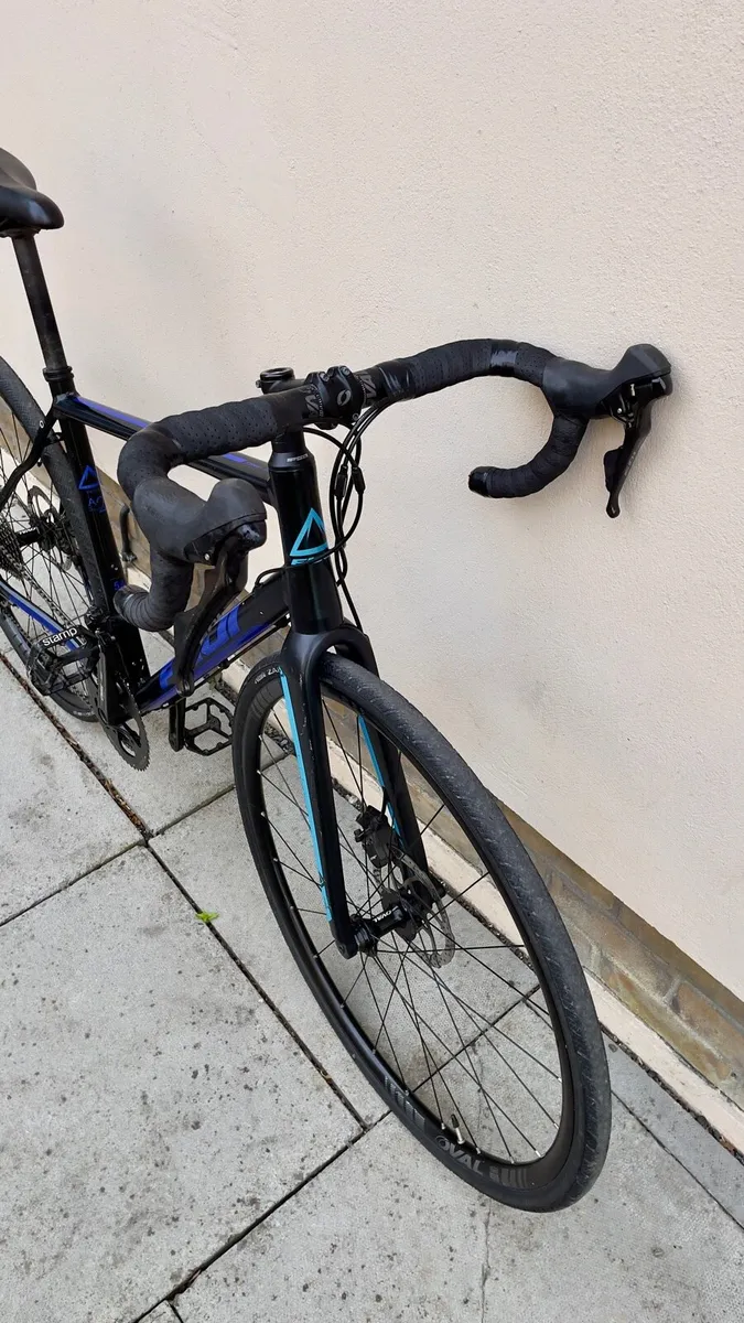 Fuji Sportif 1.3 Disc Road Bike - Size 54 - Image 4