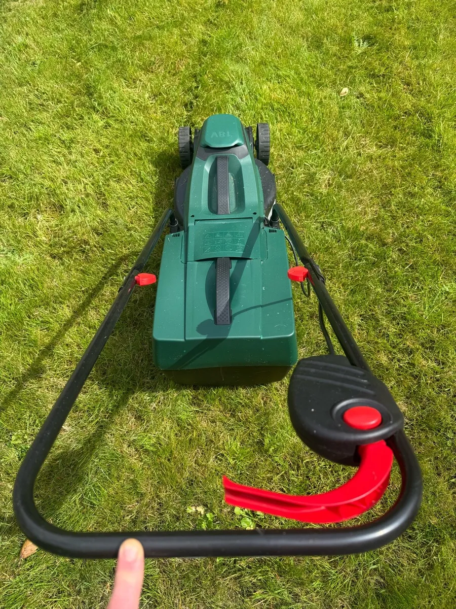 Electric Lawnmower - Image 1