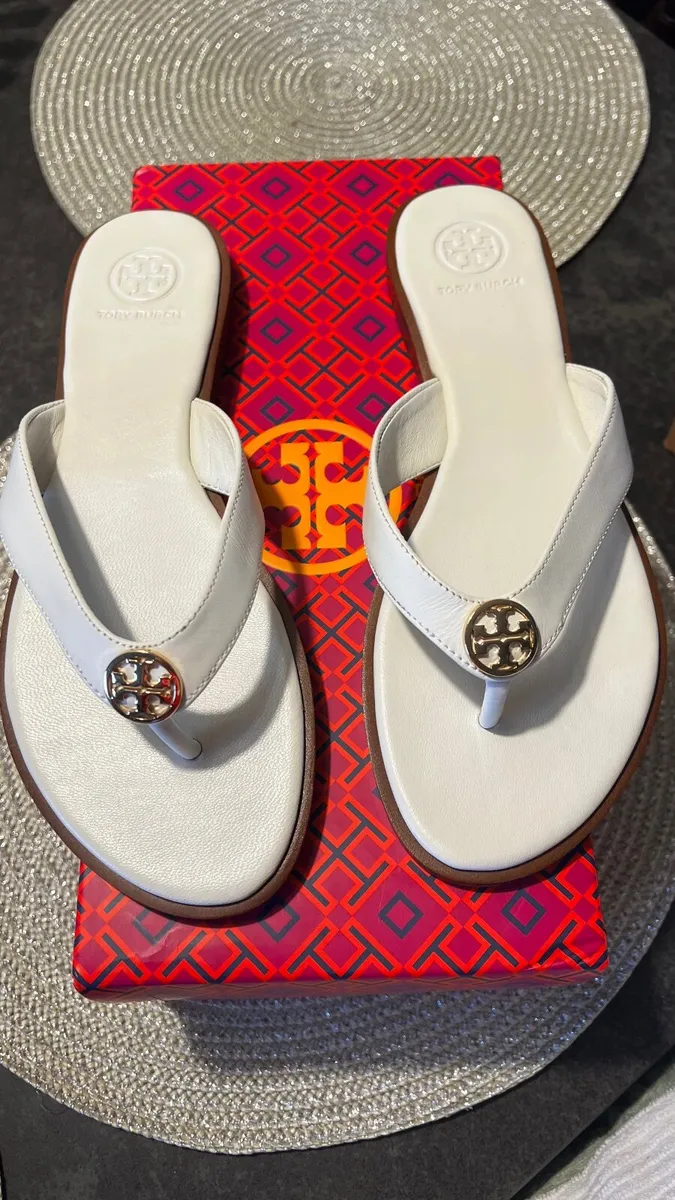 Women shoes - Image 1