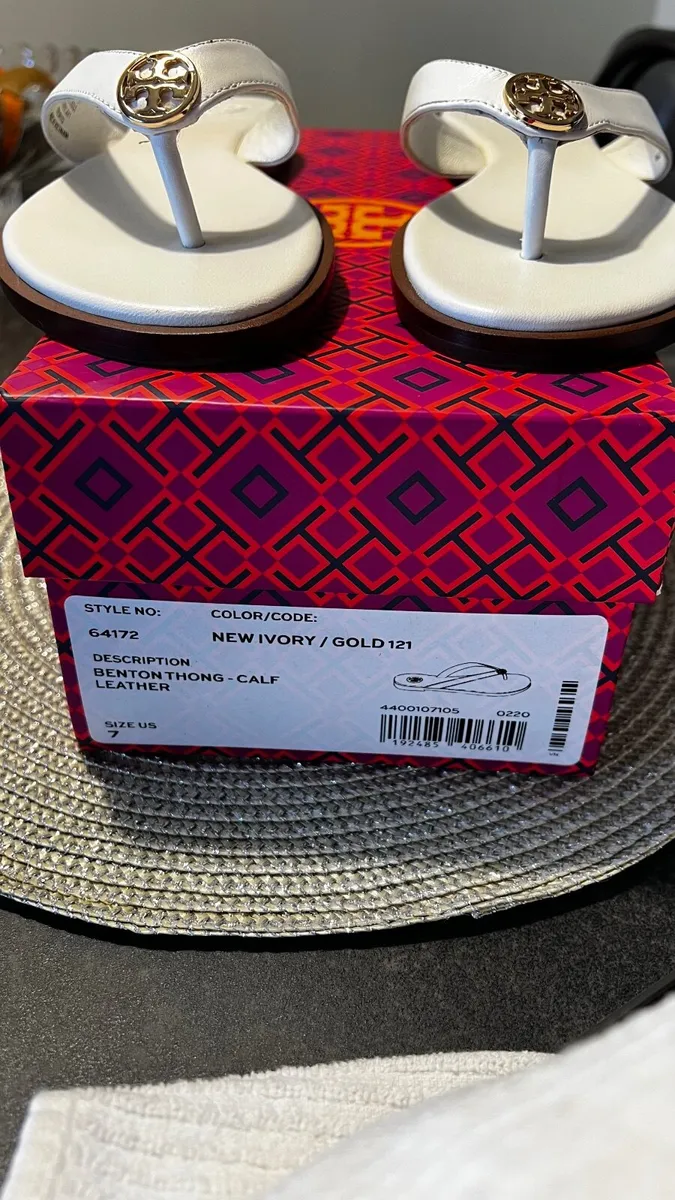 Women shoes - Image 2
