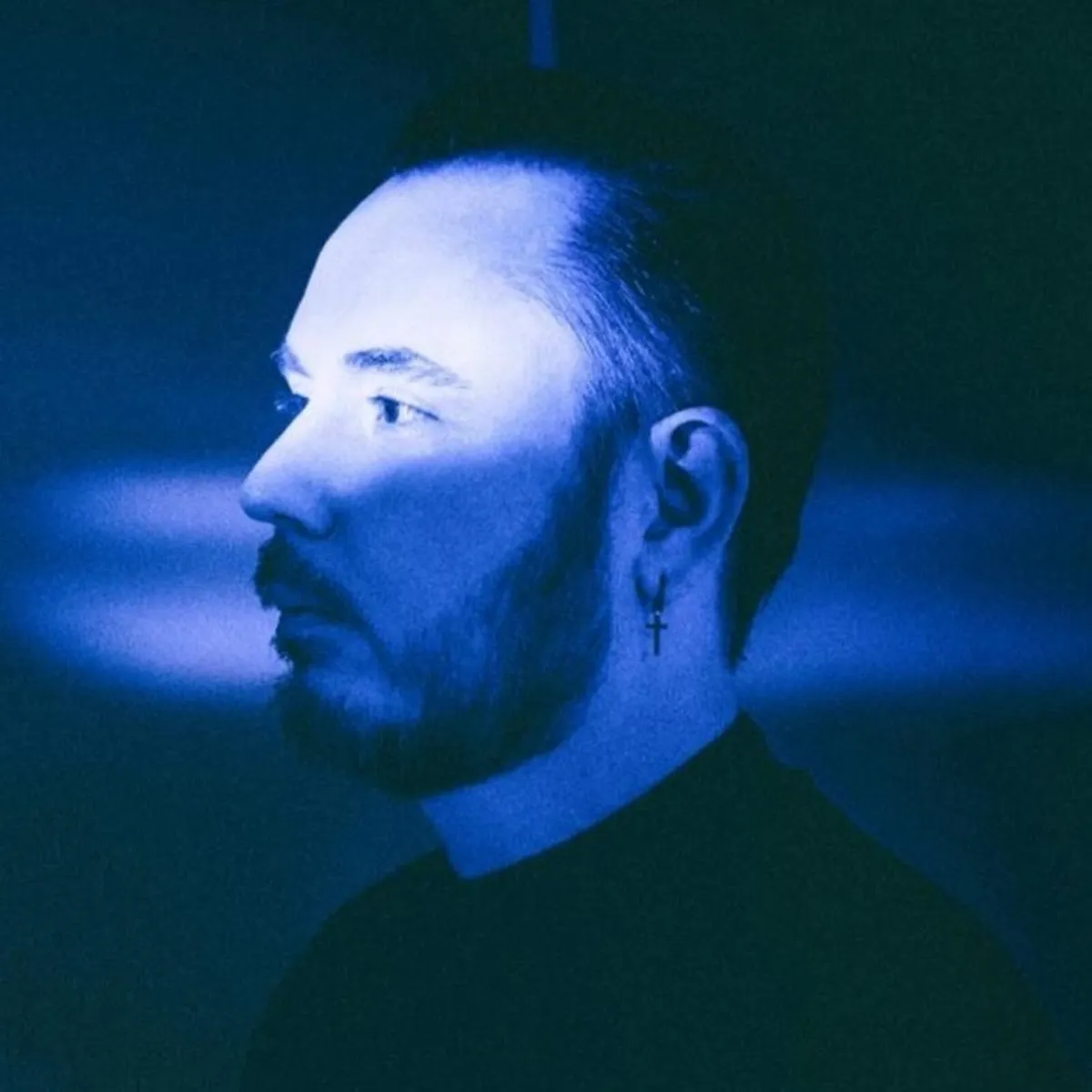 Duke Dumont Standing - Image 2