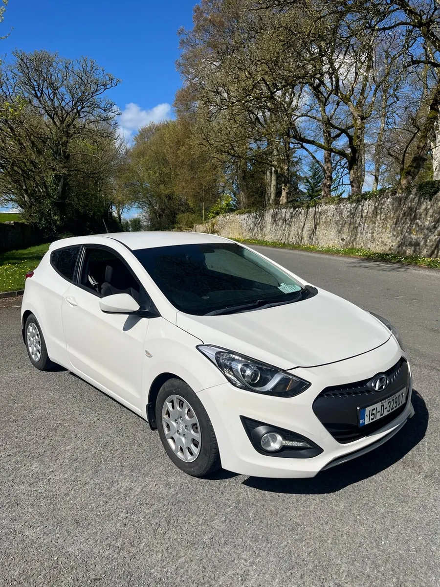 2015 Hyundai i30 - Image 1