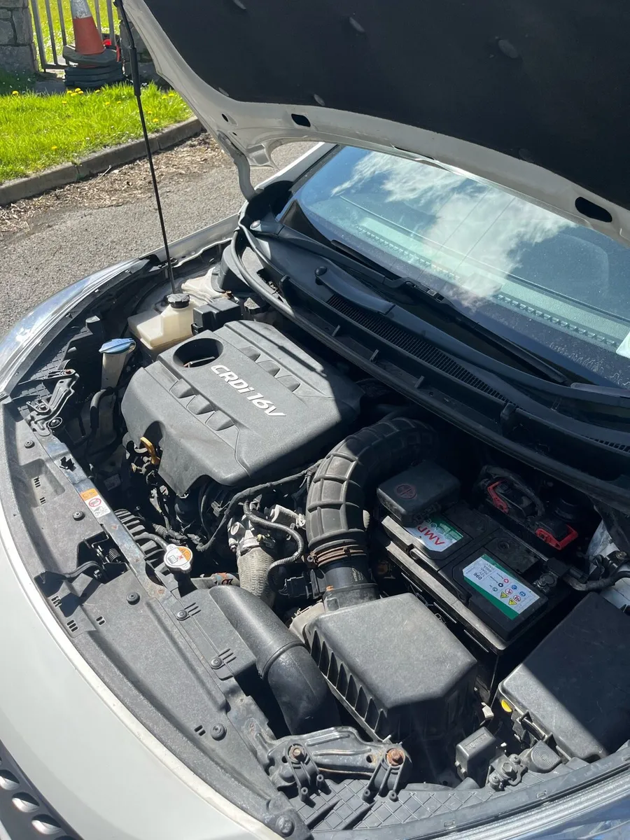 2015 Hyundai i30 - Image 4