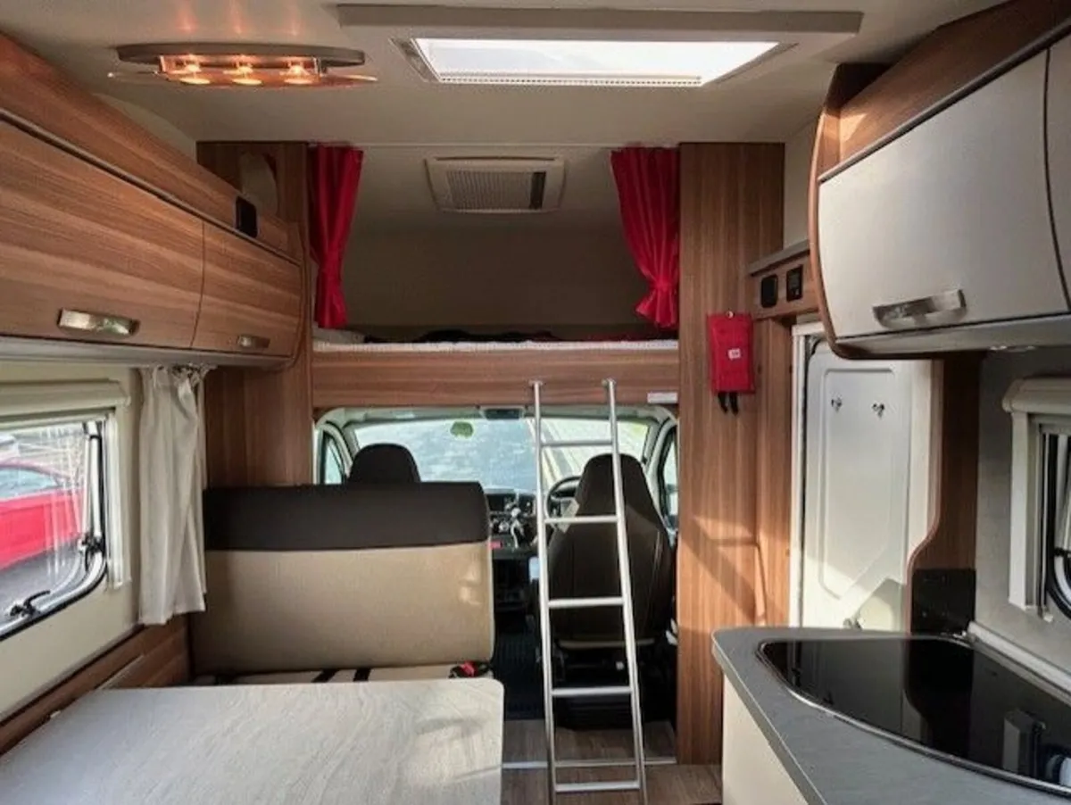 2016 WEINSBERG CARAHOME 600DKG MOTORHOME FOR SALE - Image 2