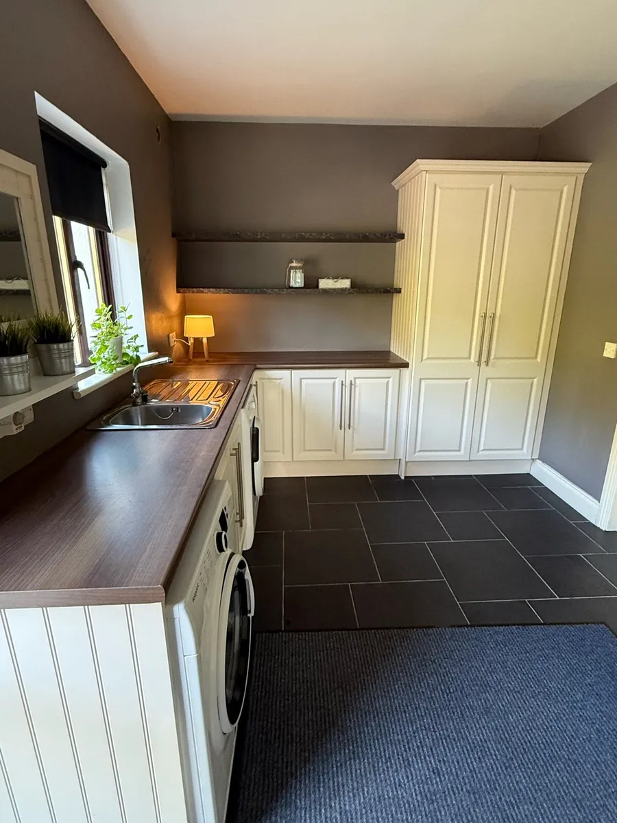 Utility Room - Image 2