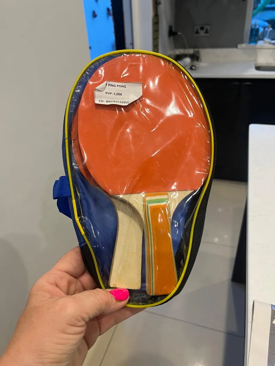 Table tennis table - Image 1