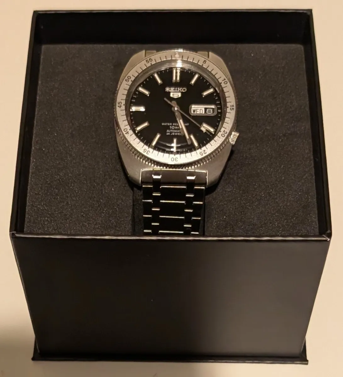 Seiko 5 "Gene Kranz" limited edition - Image 1