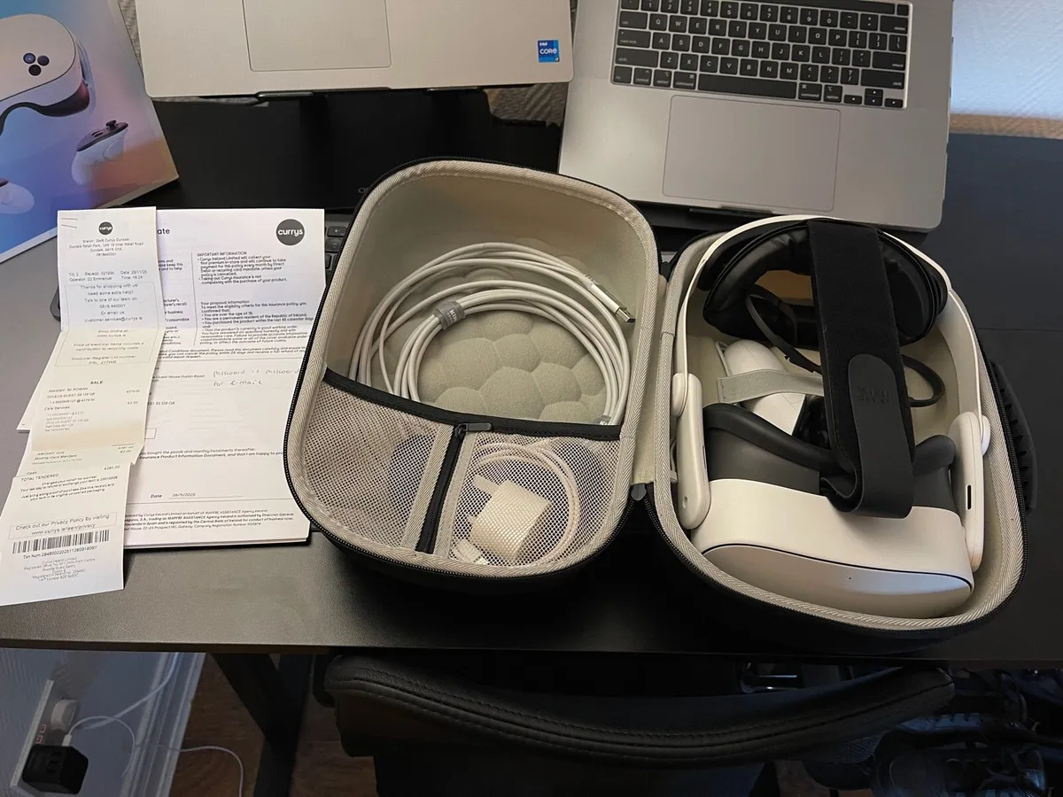 Meta quest 3s NEW with accessories - Image 1