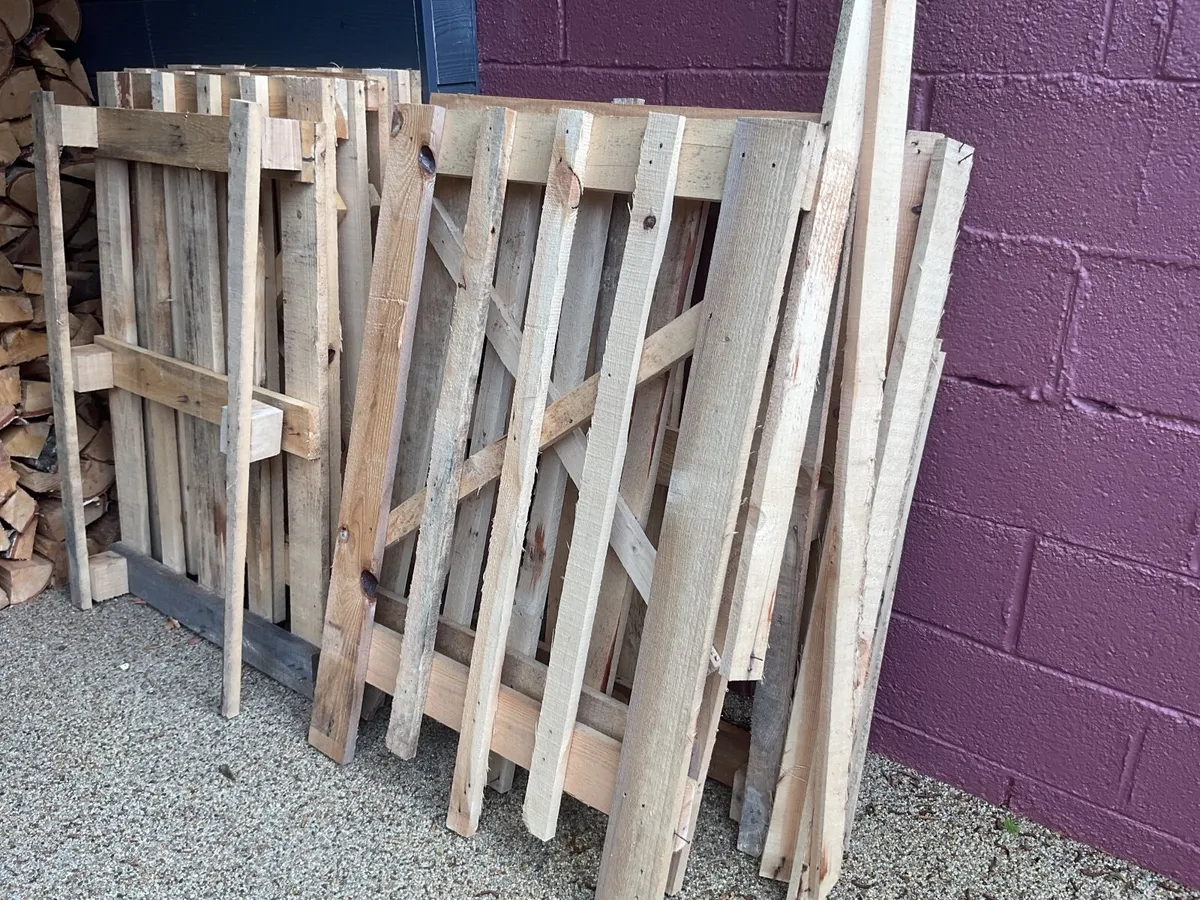 Wood (broken pallets) - Image 1