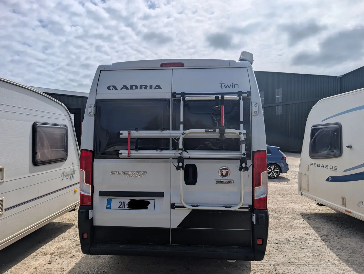 2021 Adria Twin 640 SLB Plus - Image 3