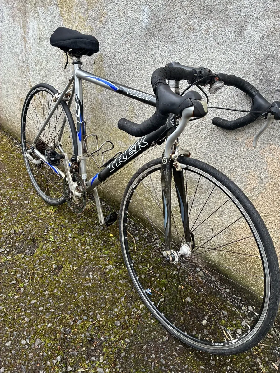 Trek road bike - Image 2