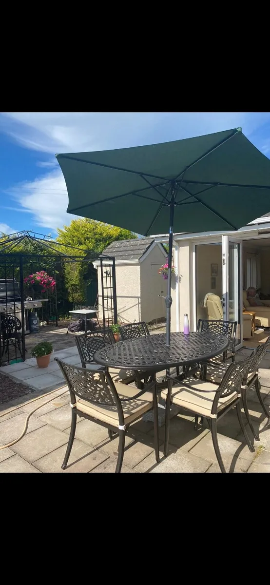 Garden 6 Seater Dining Suite - Image 3