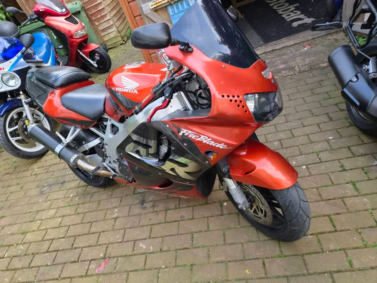 Honda fireblade - Image 3