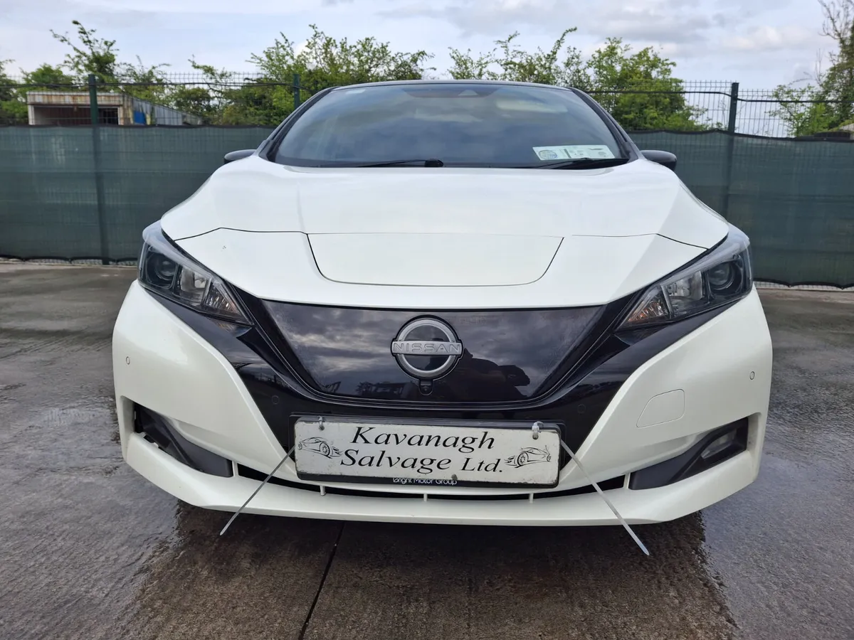 231 Nissan leaf  Premium cold pack  62kw Automatic - Image 4