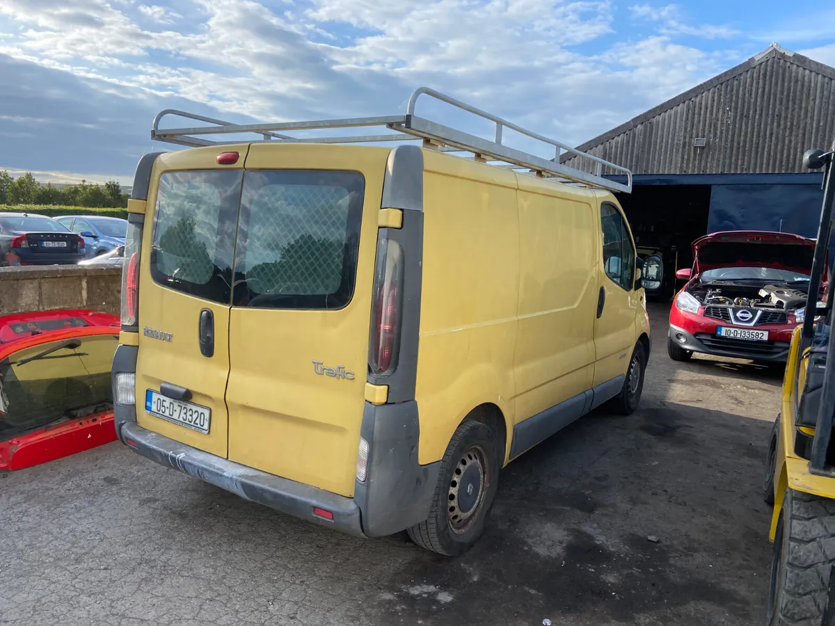 05 Renault traffic needs head gasket - Image 3