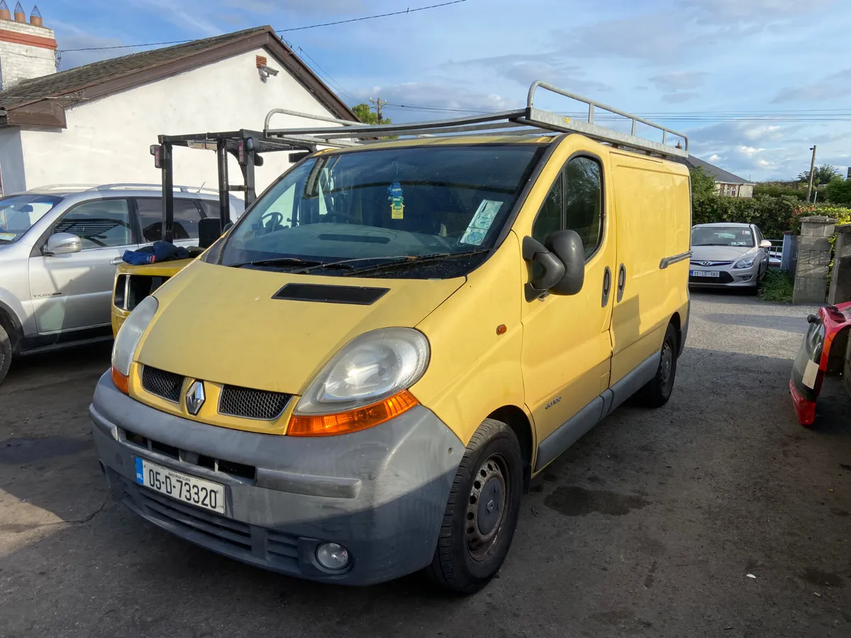 05 Renault traffic needs head gasket - Image 1