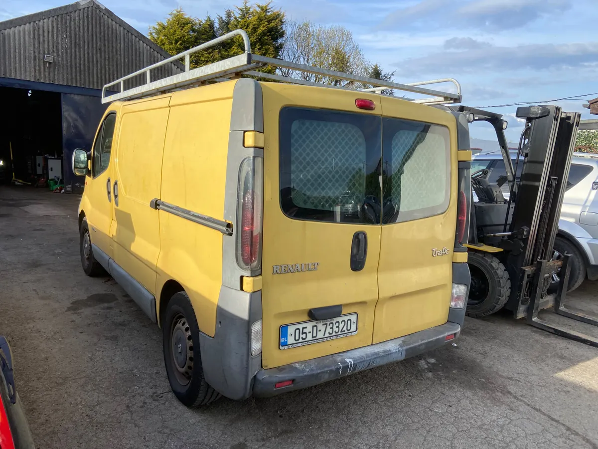 05 Renault traffic needs head gasket - Image 4