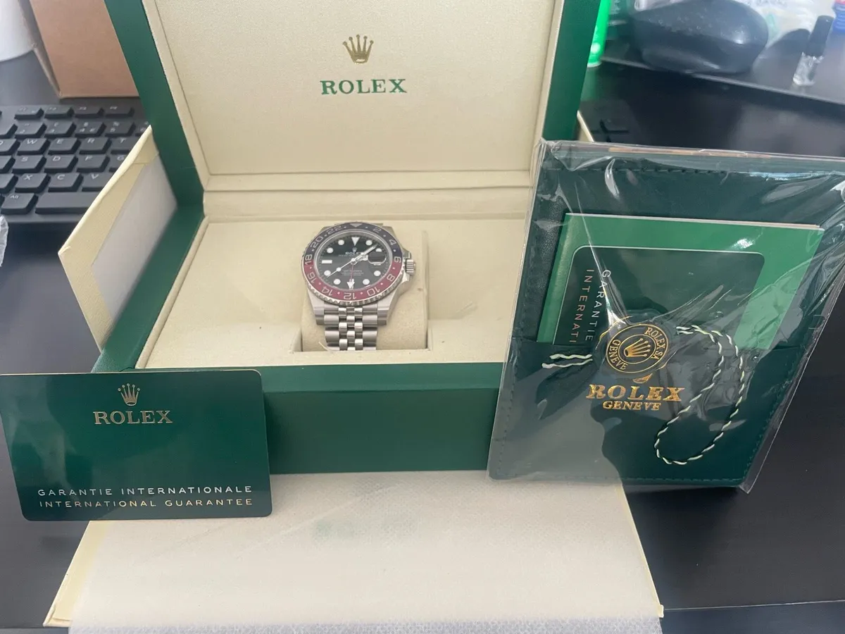 Rolex GMT Master II Pepsi - Image 2