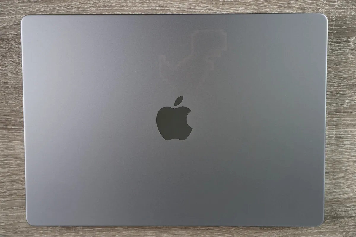 Macbook Pro 14" 2021 M1 Pro | 16GB Ram | 512GB - Image 4