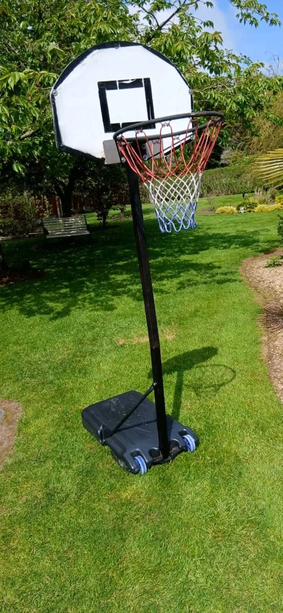 Basketball hoop - Image 2
