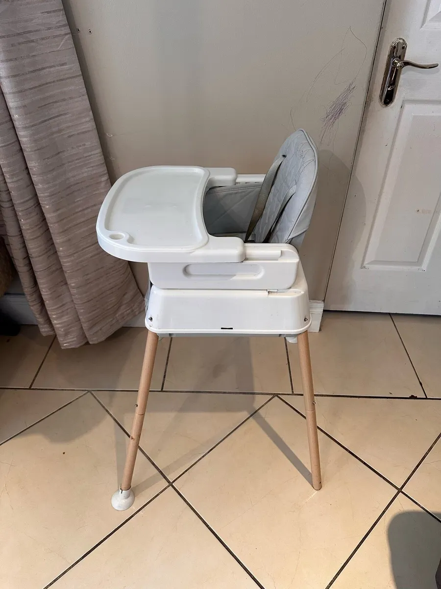 Baby high chair - Image 4