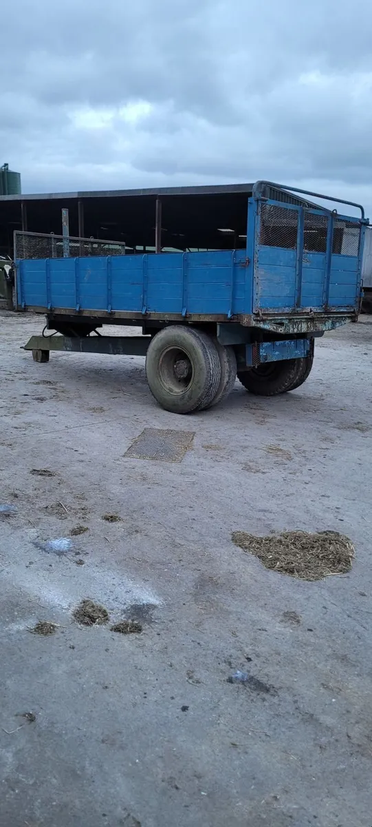 Trailer - Image 2