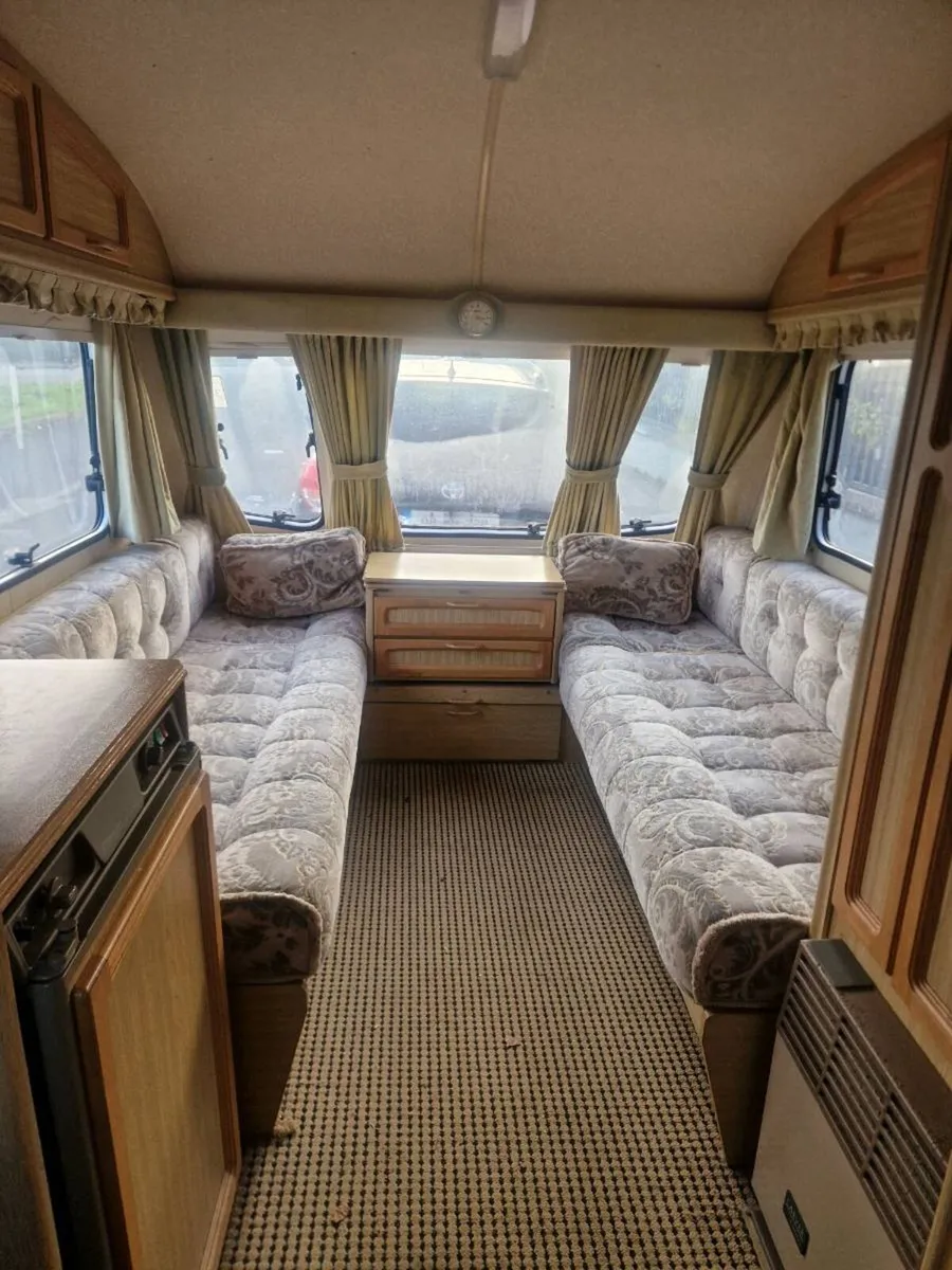 Caravan - Image 4