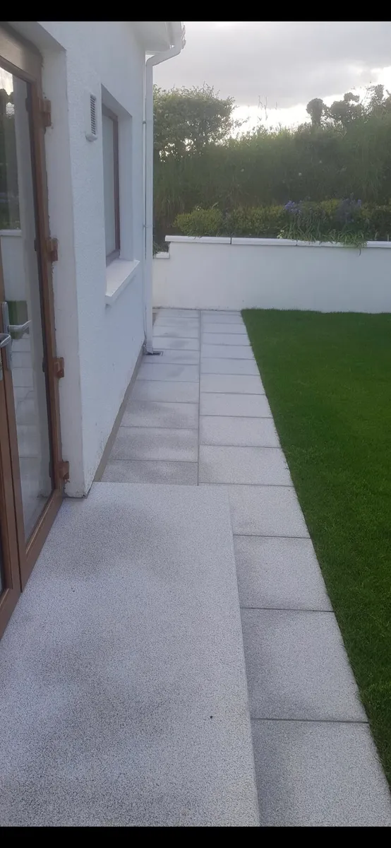 30cm Granite paving - Image 2