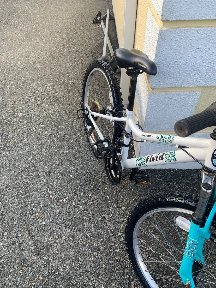 Girls Bike - Image 4