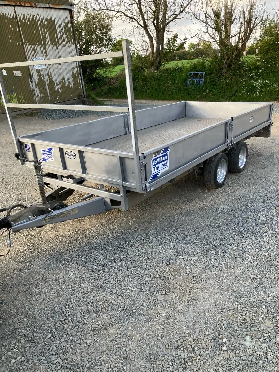 Trailers - Image 2