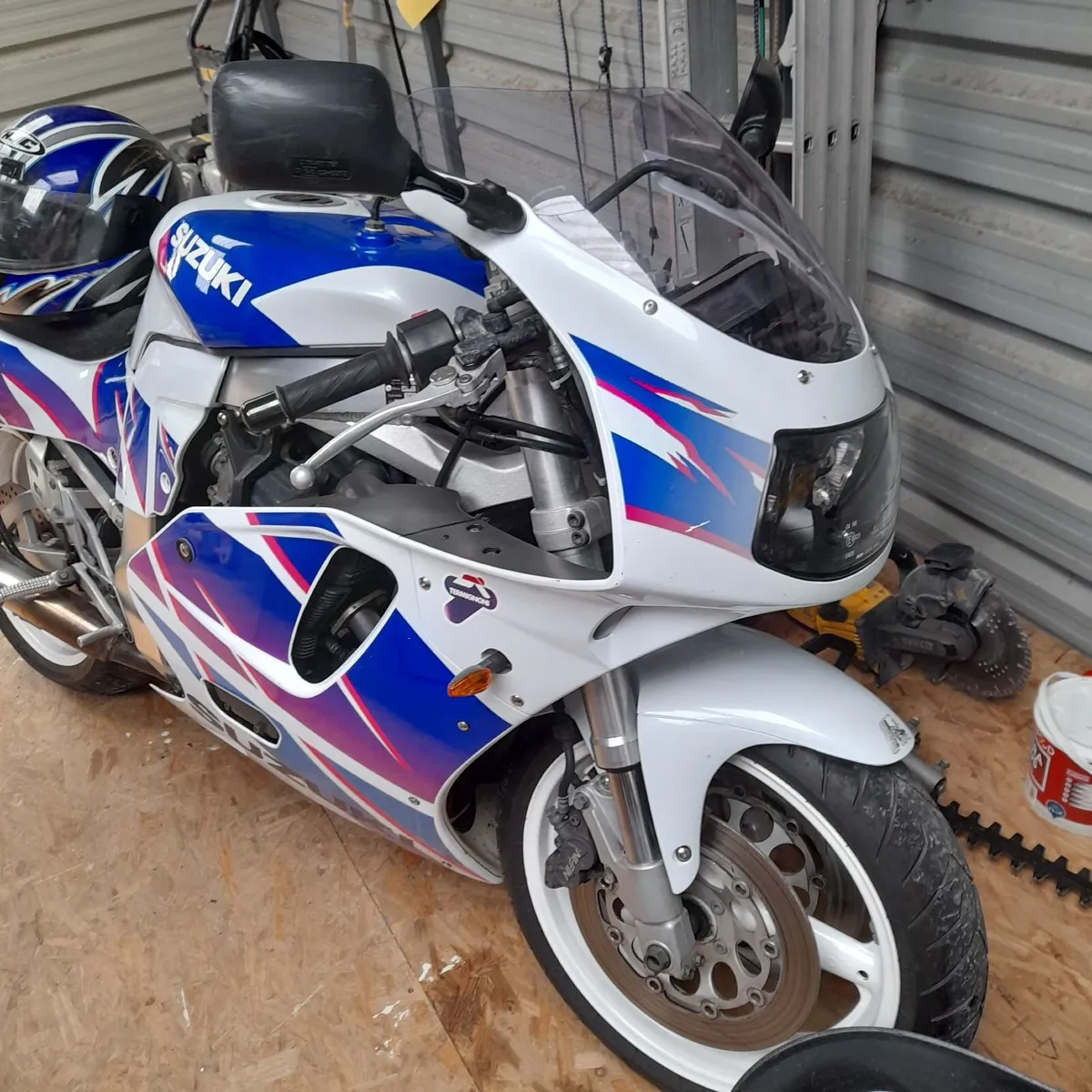 Motor bike - Image 1