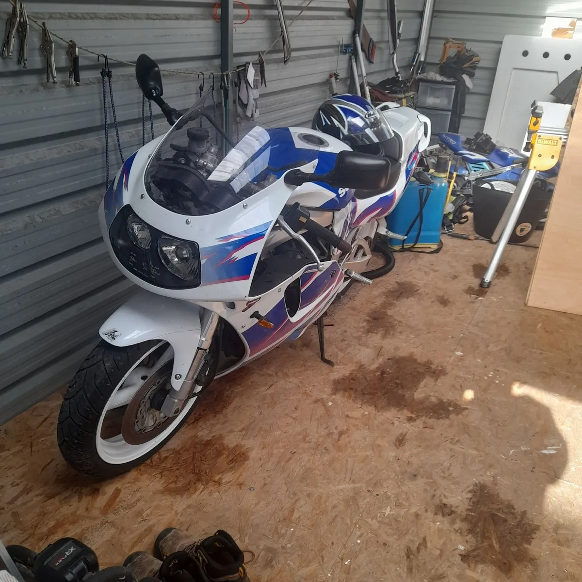 Motor bike - Image 3