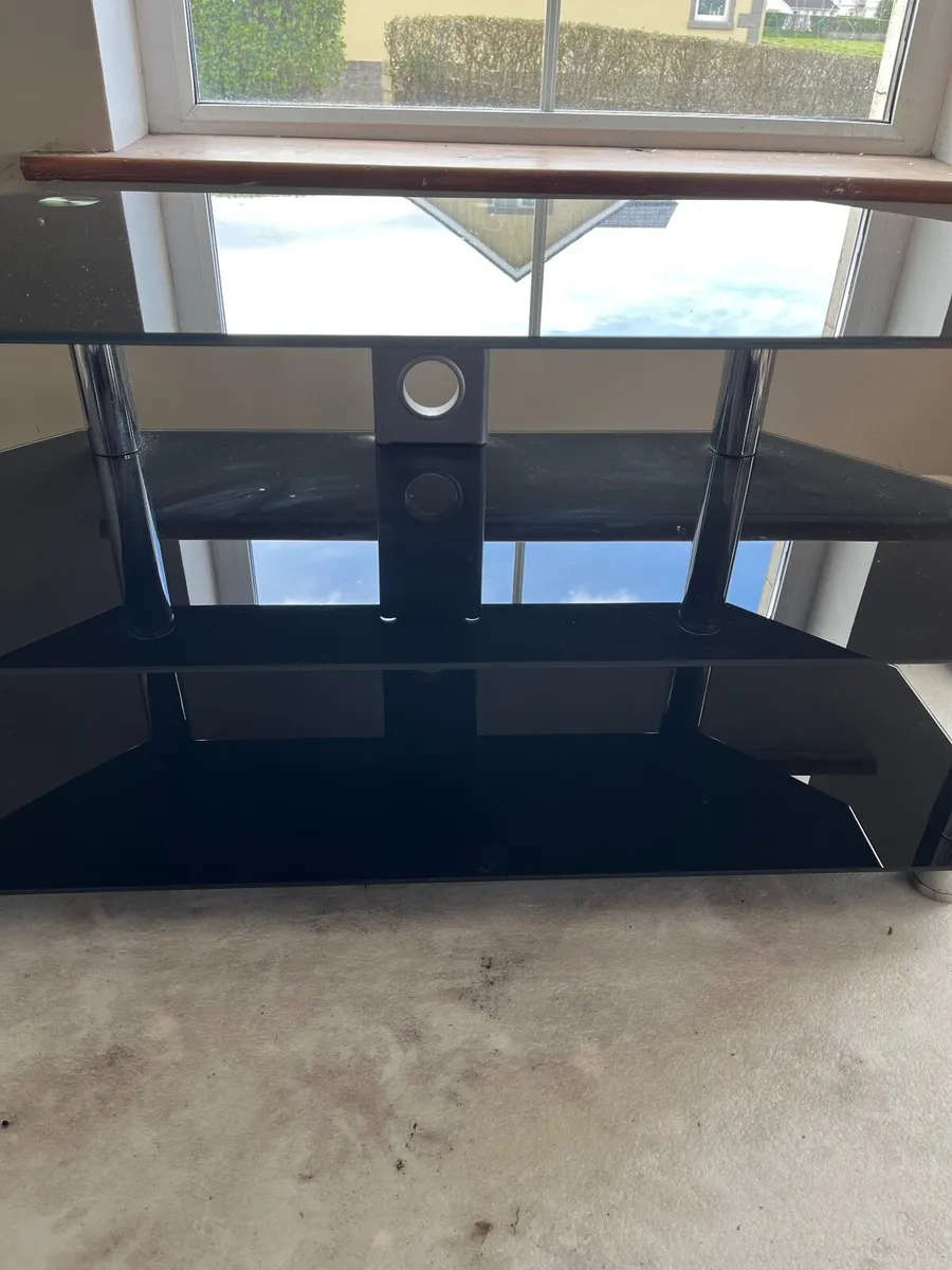 Tv stand - Image 1